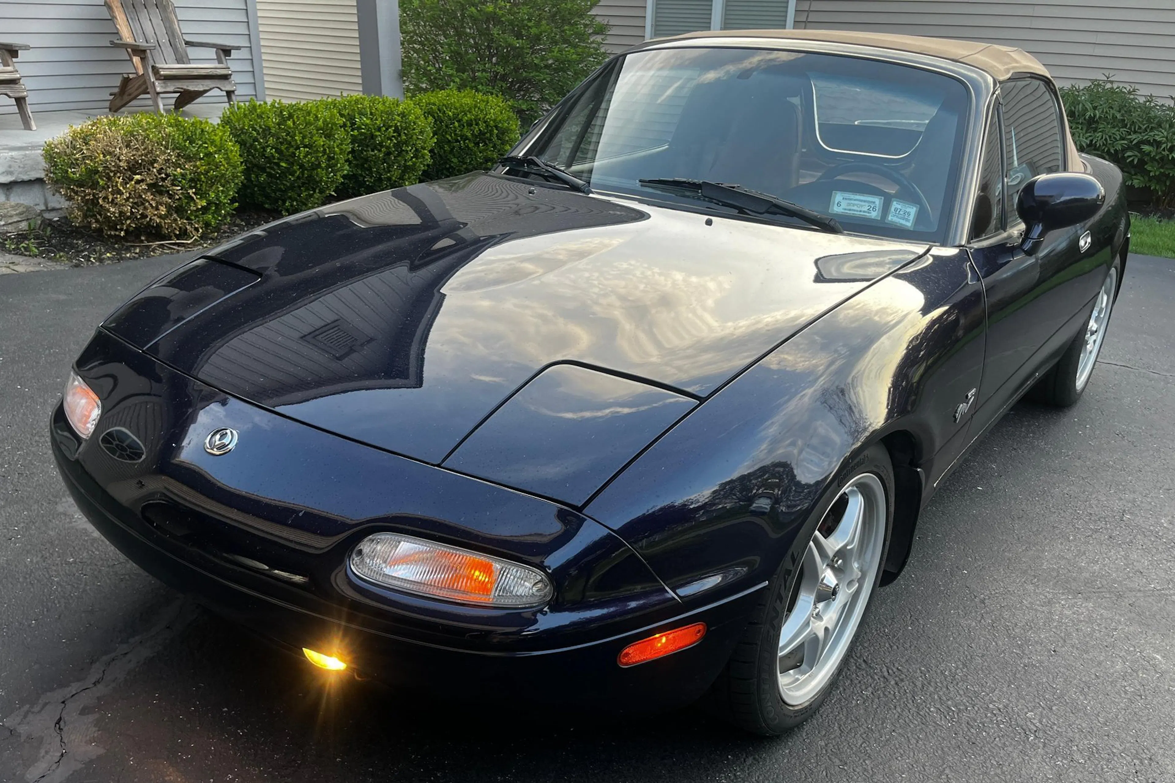 【未開封 熟成30年】1995年 フランツ・ヴィンケル マグナム1.5L 1996 Mazda MX-5 Miata VIN JM1NA3531T0710567 | Hagerty Valuation Tools®